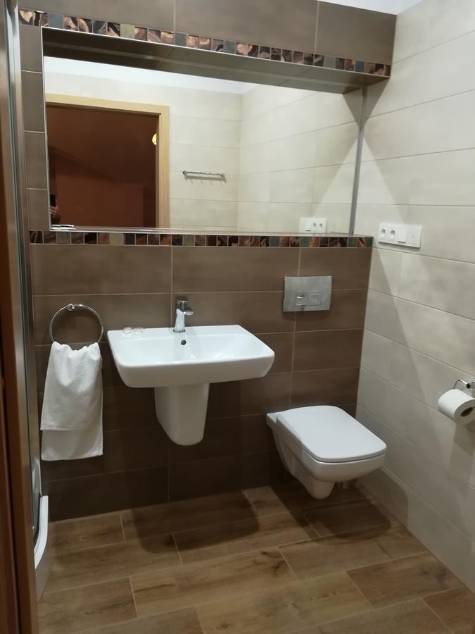 Zajazd Podjadek Osjaków Εξωτερικό φωτογραφία